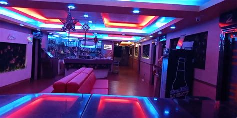 Golden KTV Bar .